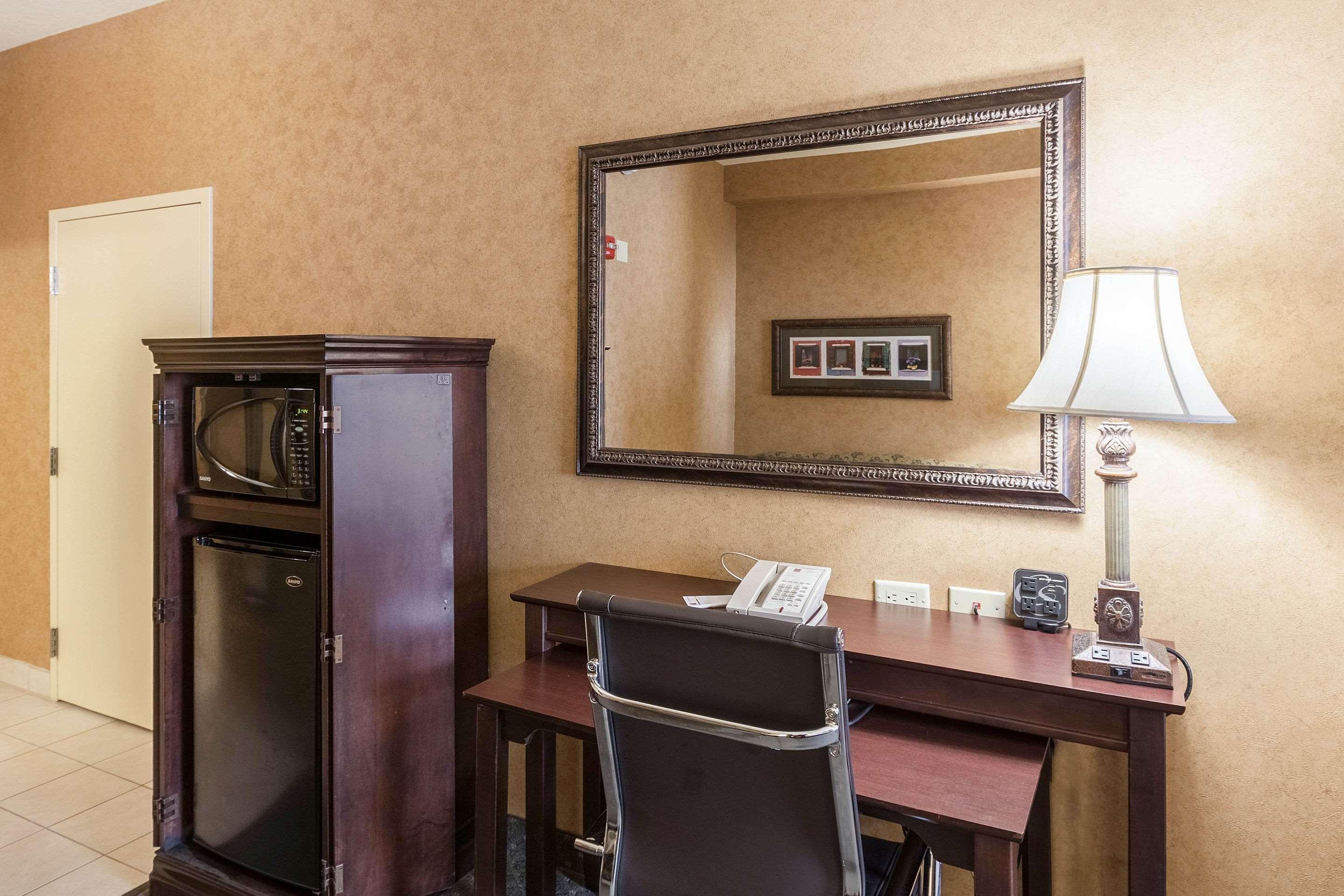 Comfort Suites Alamo-River Walk San Antonio Esterno foto