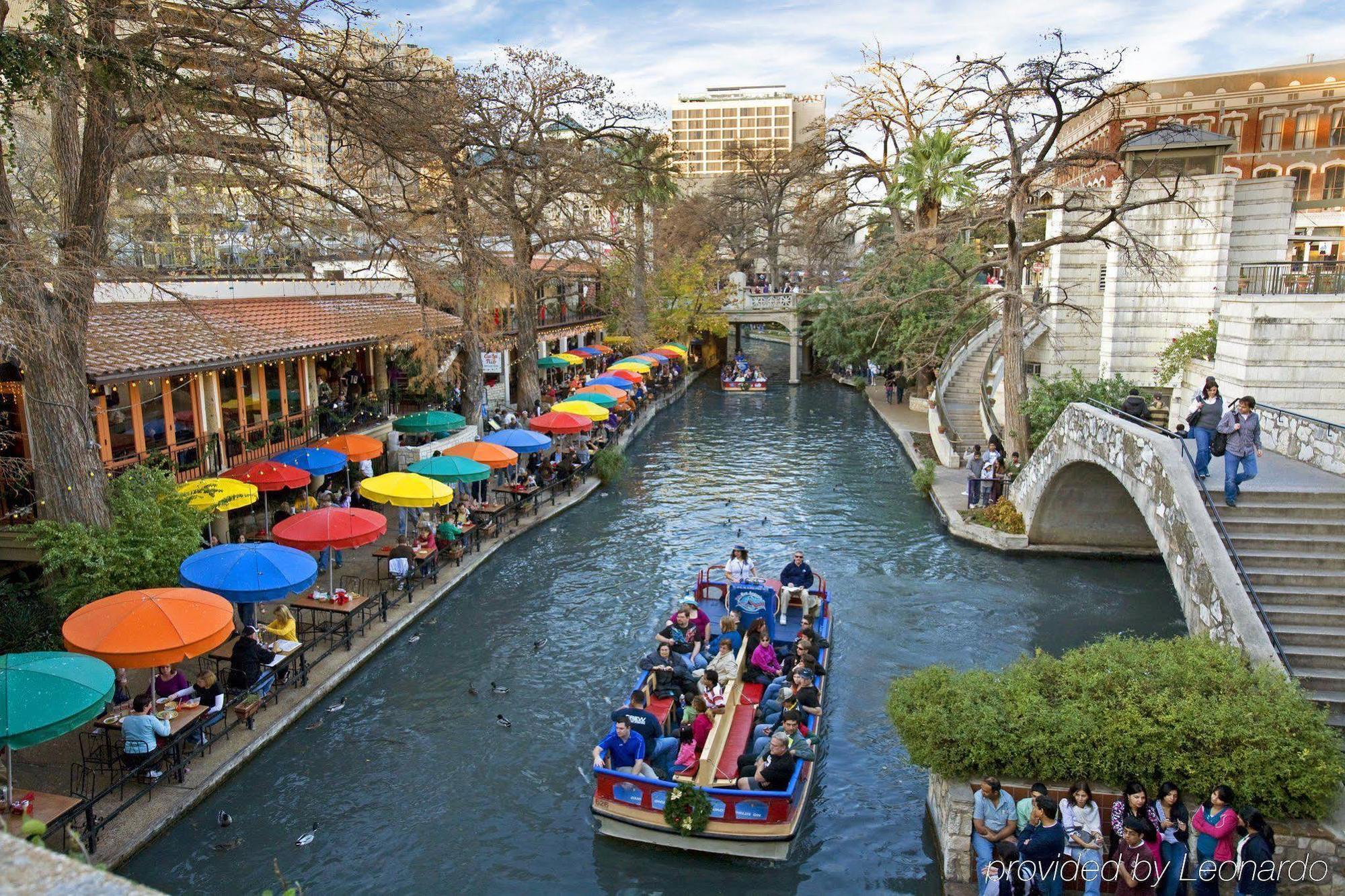 Comfort Suites Alamo-River Walk San Antonio Esterno foto