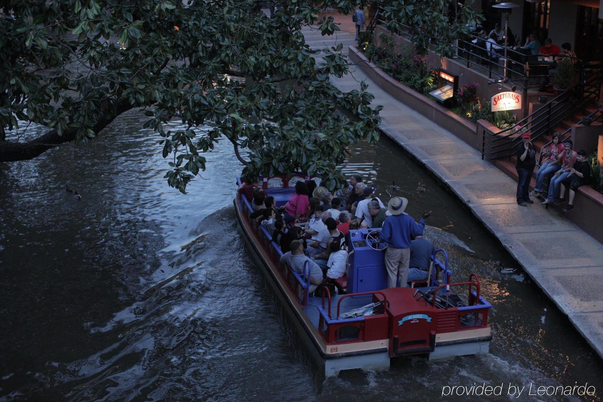 Comfort Suites Alamo-River Walk San Antonio Esterno foto